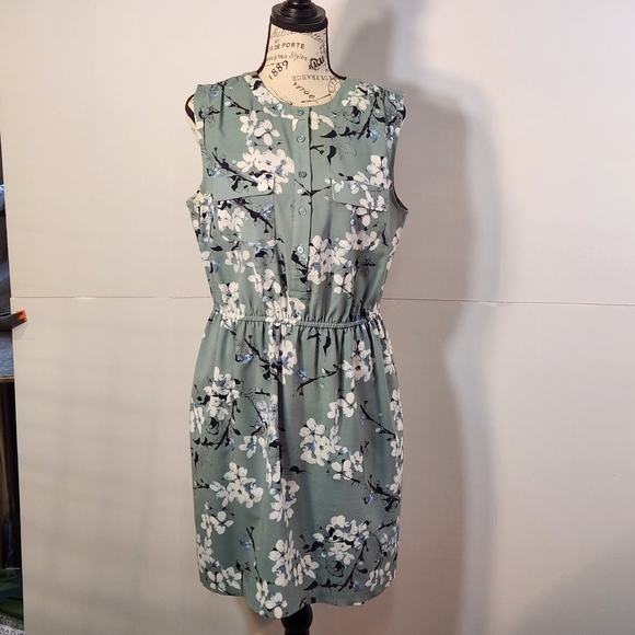 LOFT Floral Sleeveless Midi Dress - Green and White - Picture 10 of 12